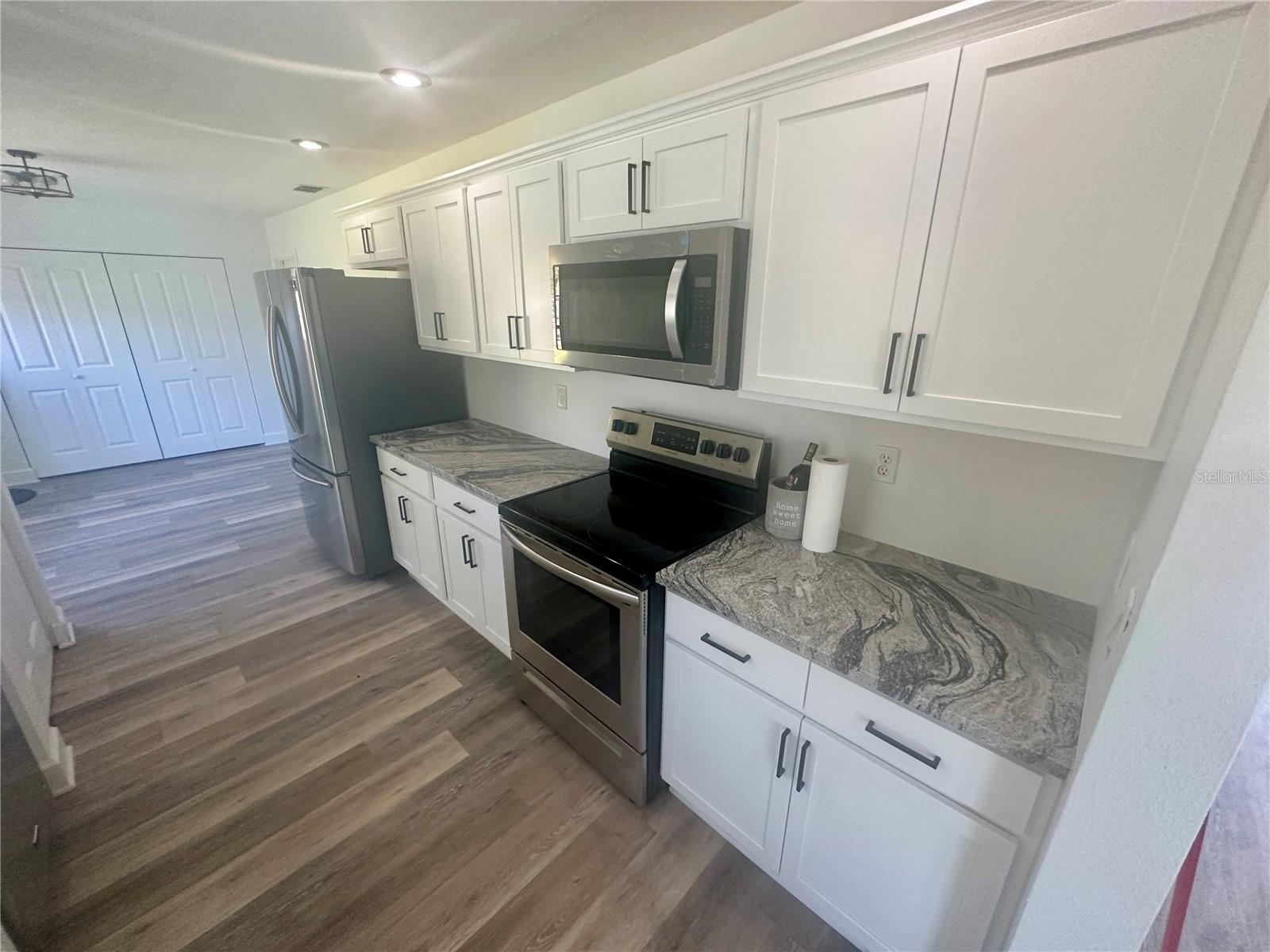 STONEGATE - Residential