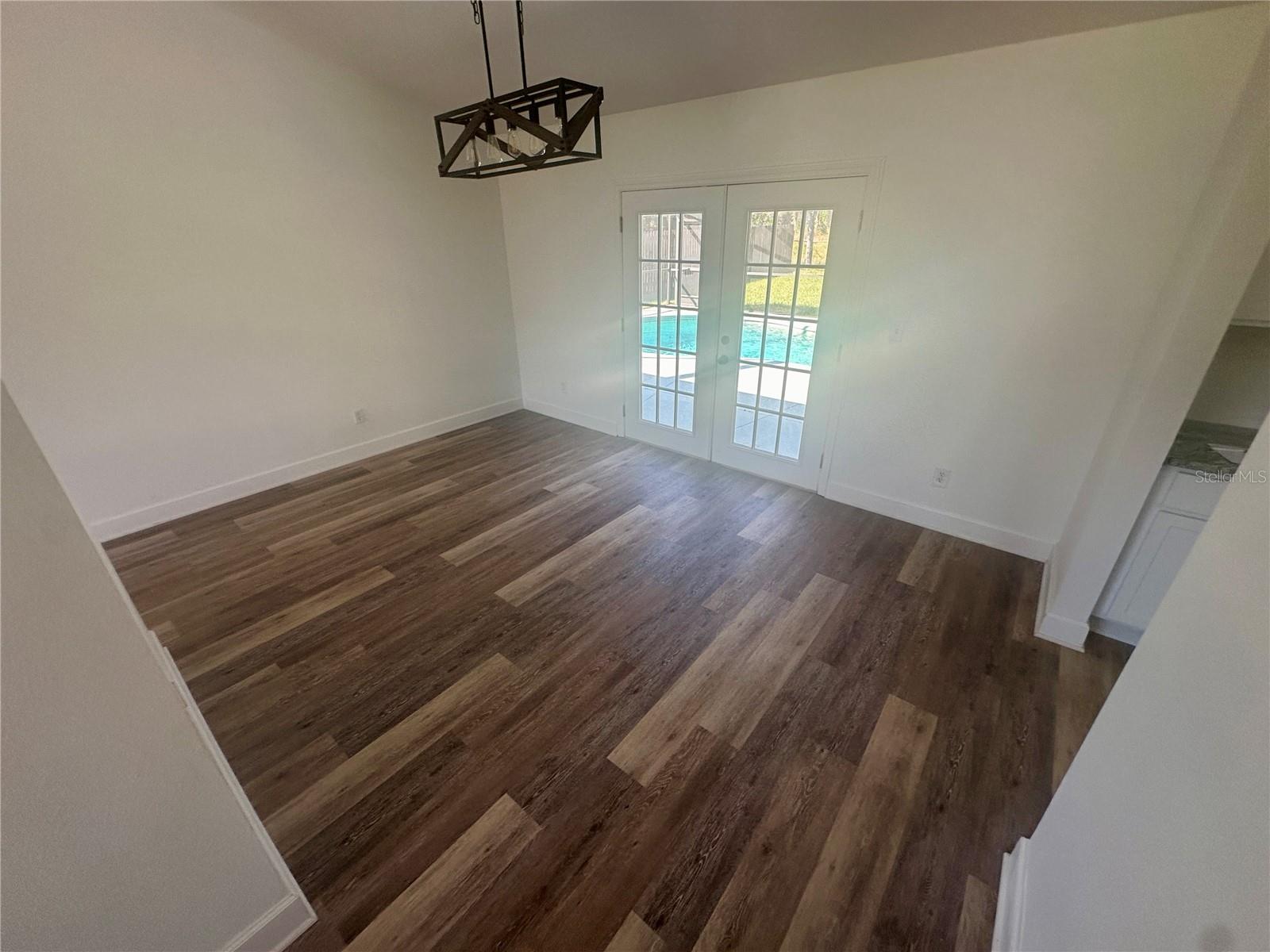 STONEGATE - Residential