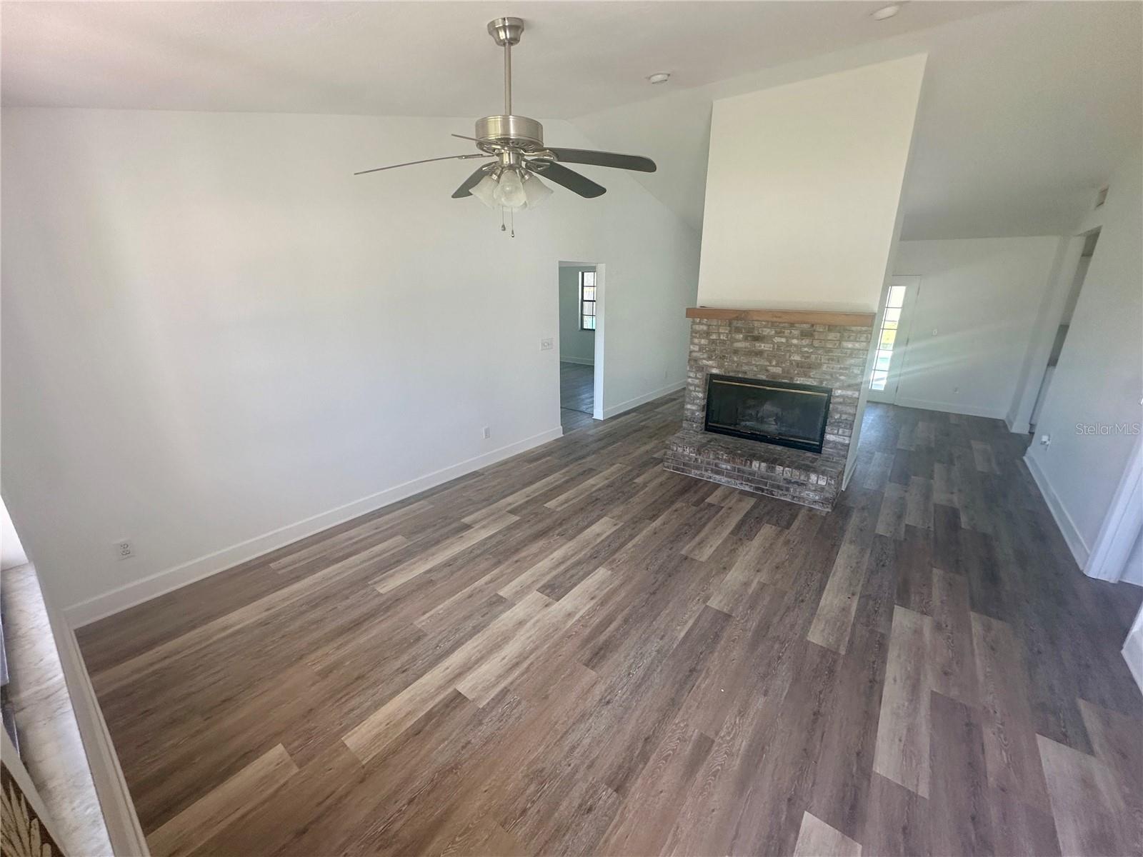 STONEGATE - Residential