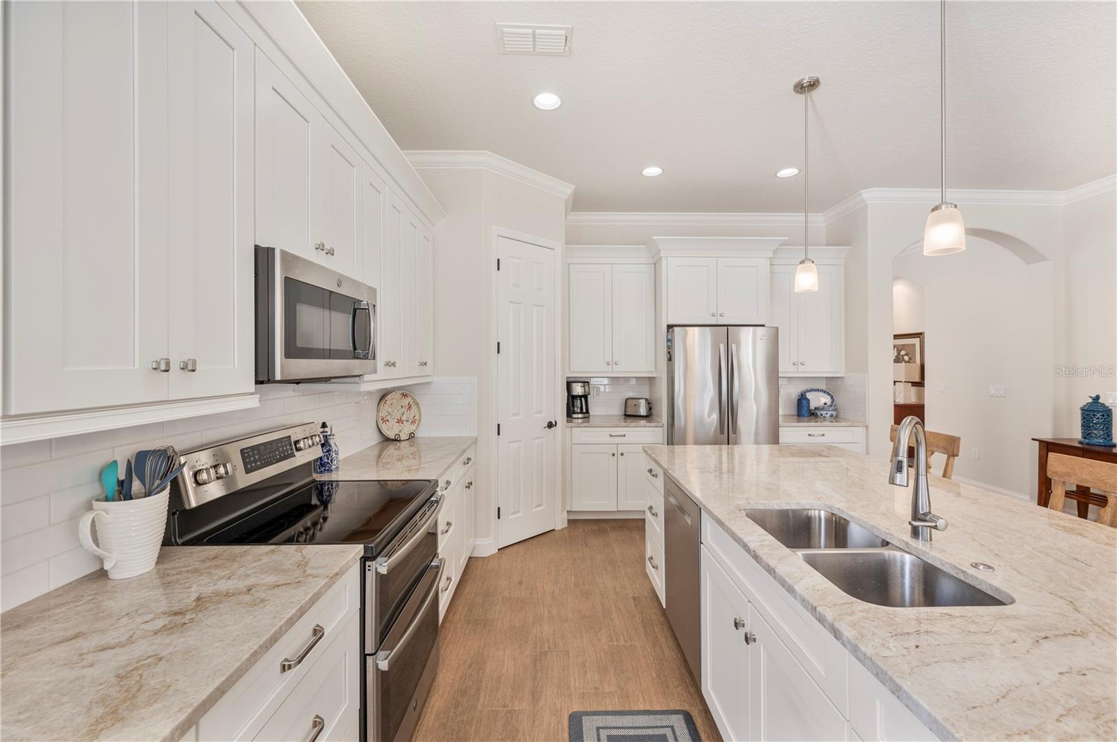 CHRISTINA CHASE - Residential