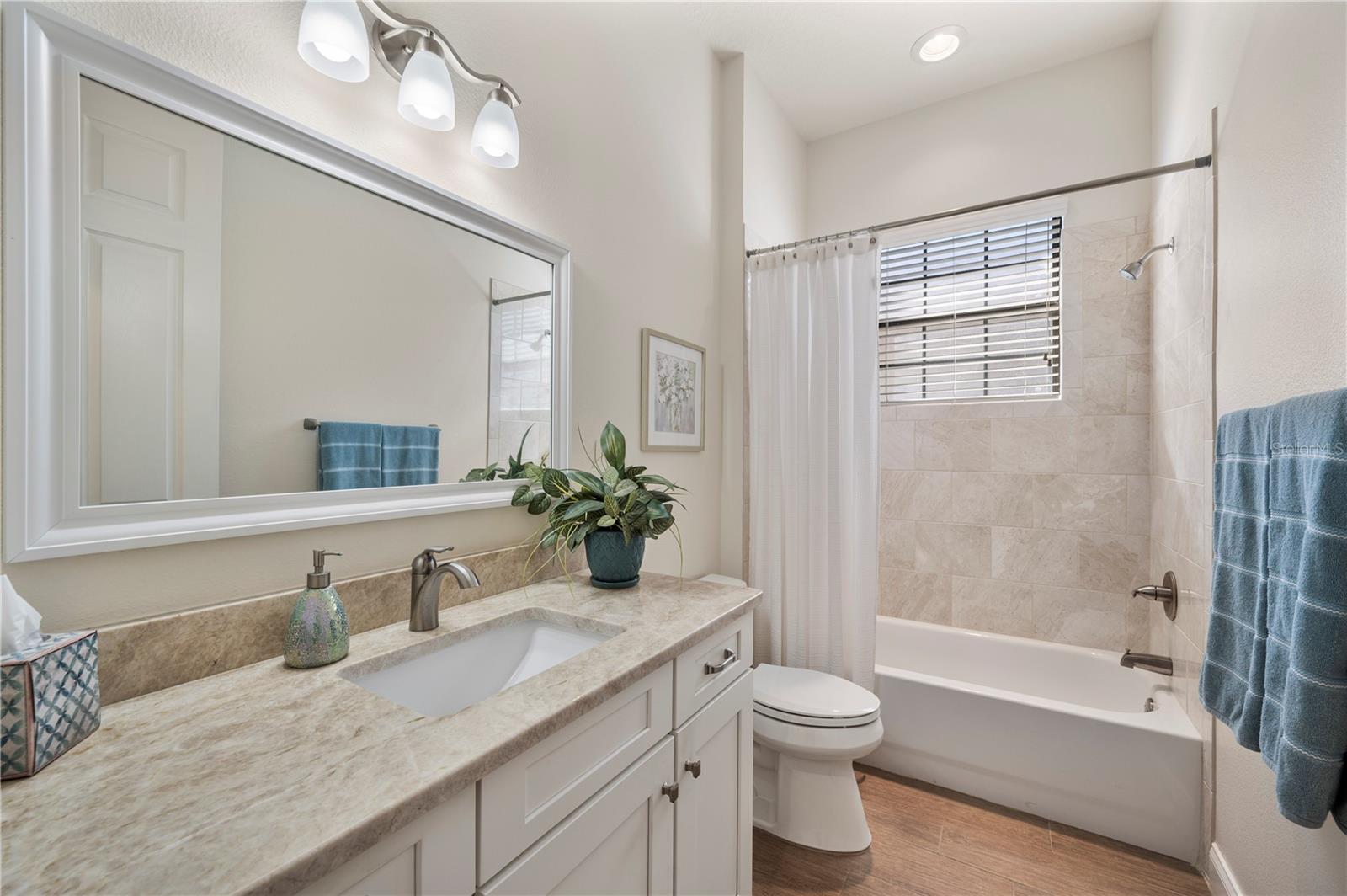 CHRISTINA CHASE - Residential