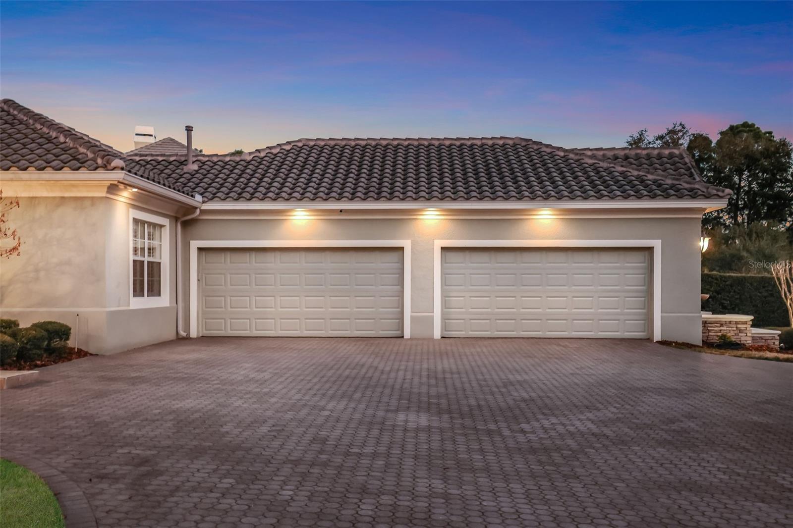 ALAQUA LAKES - Residential