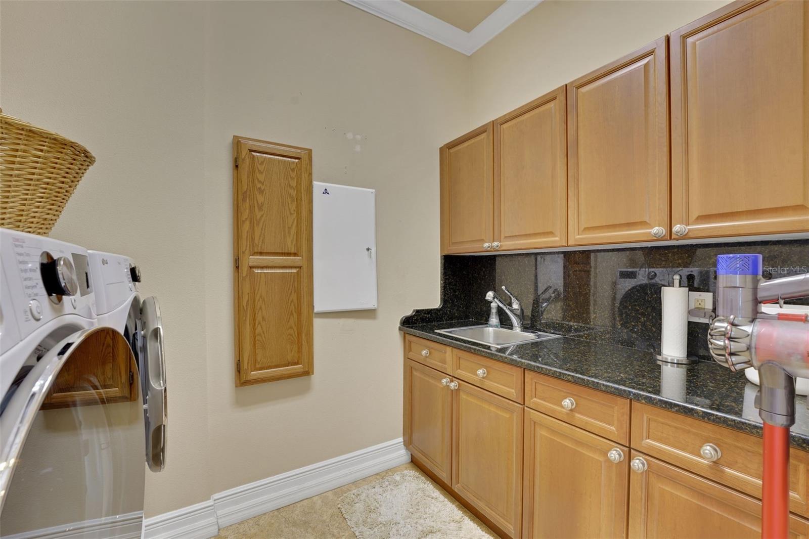 ALAQUA LAKES - Residential