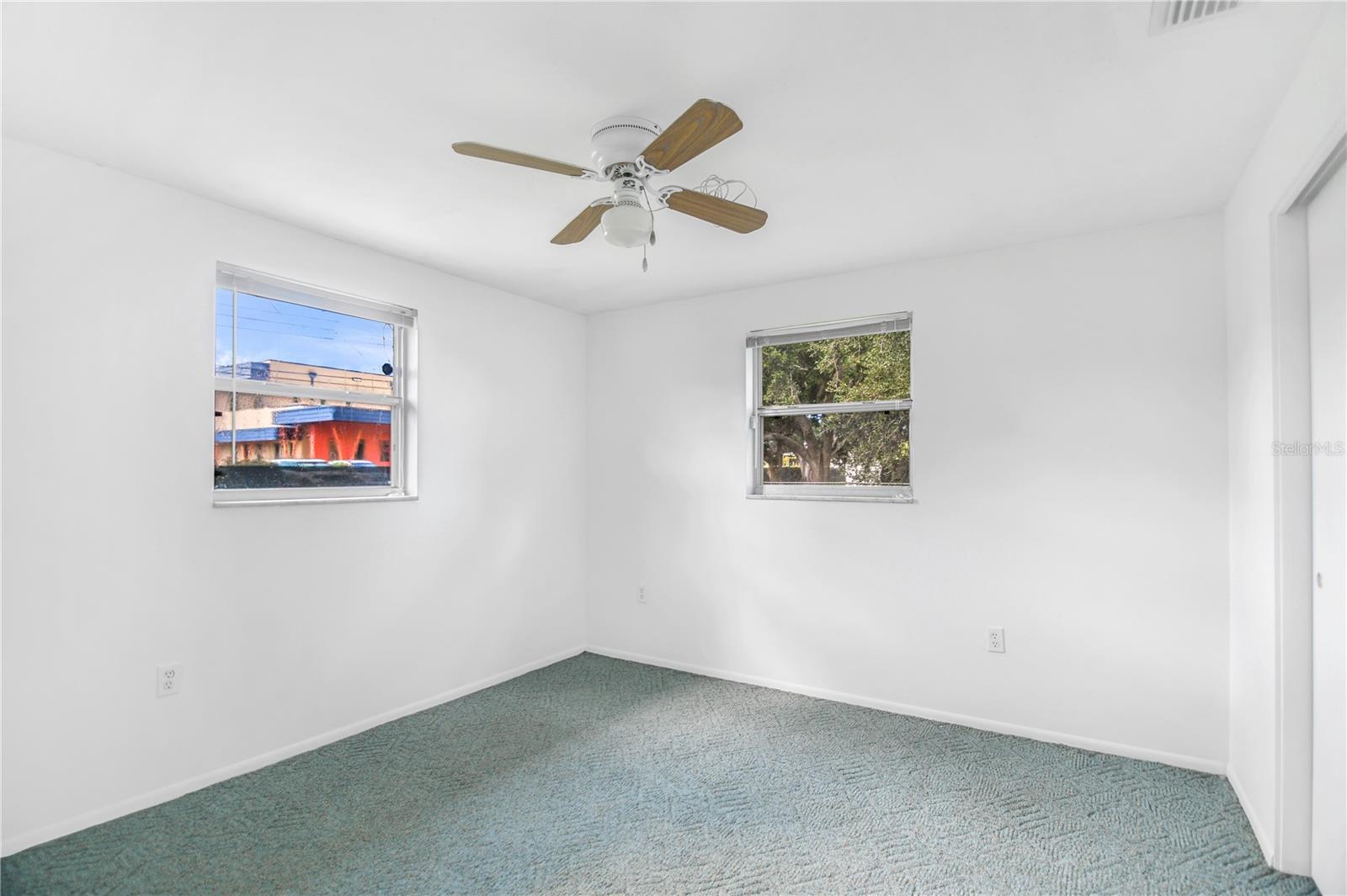 CEDAR MANOR - Residential