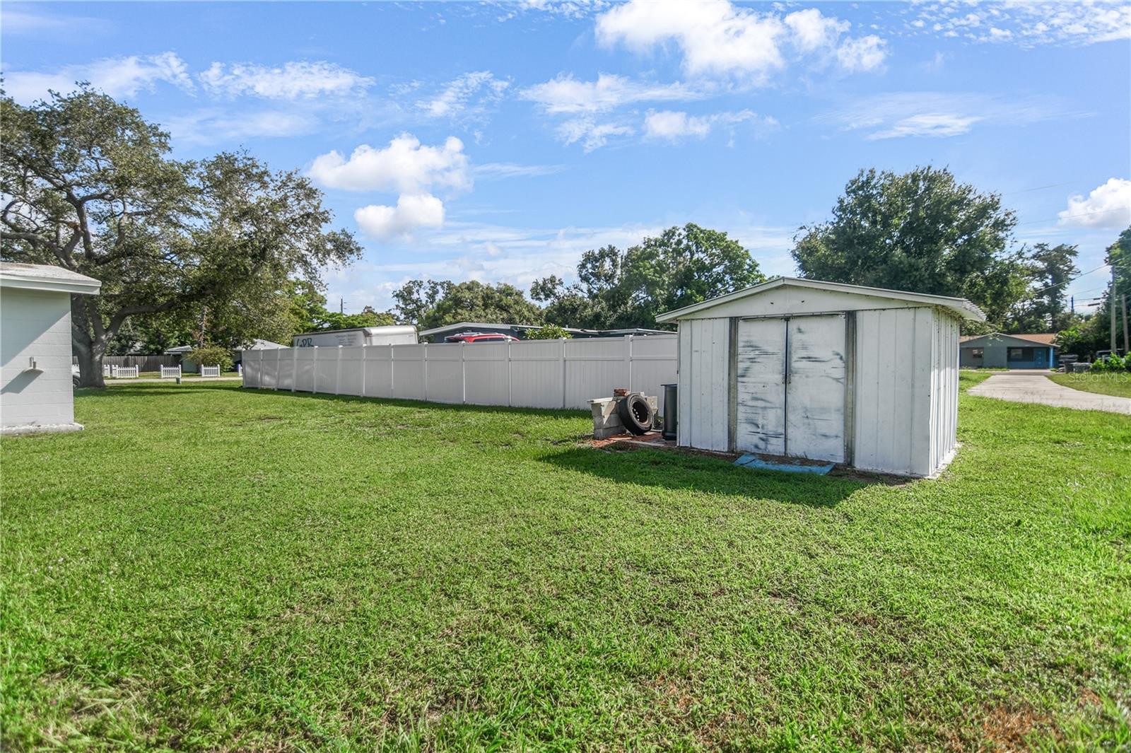 CEDAR MANOR - Residential
