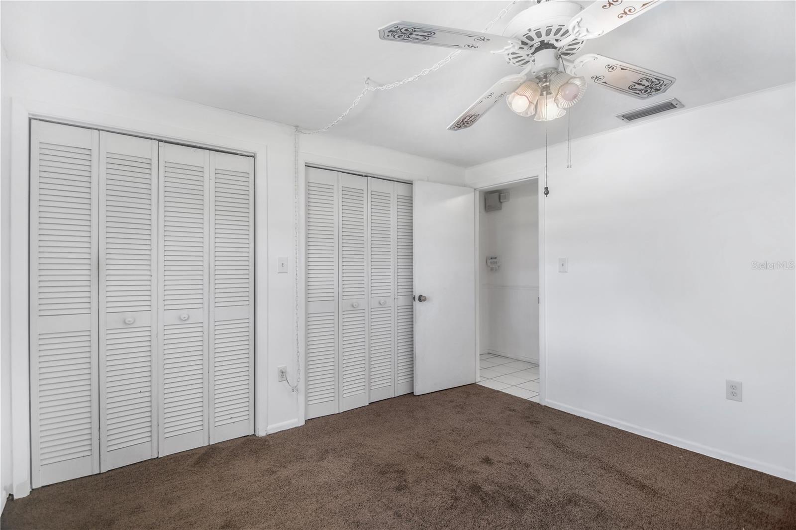 CEDAR MANOR - Residential