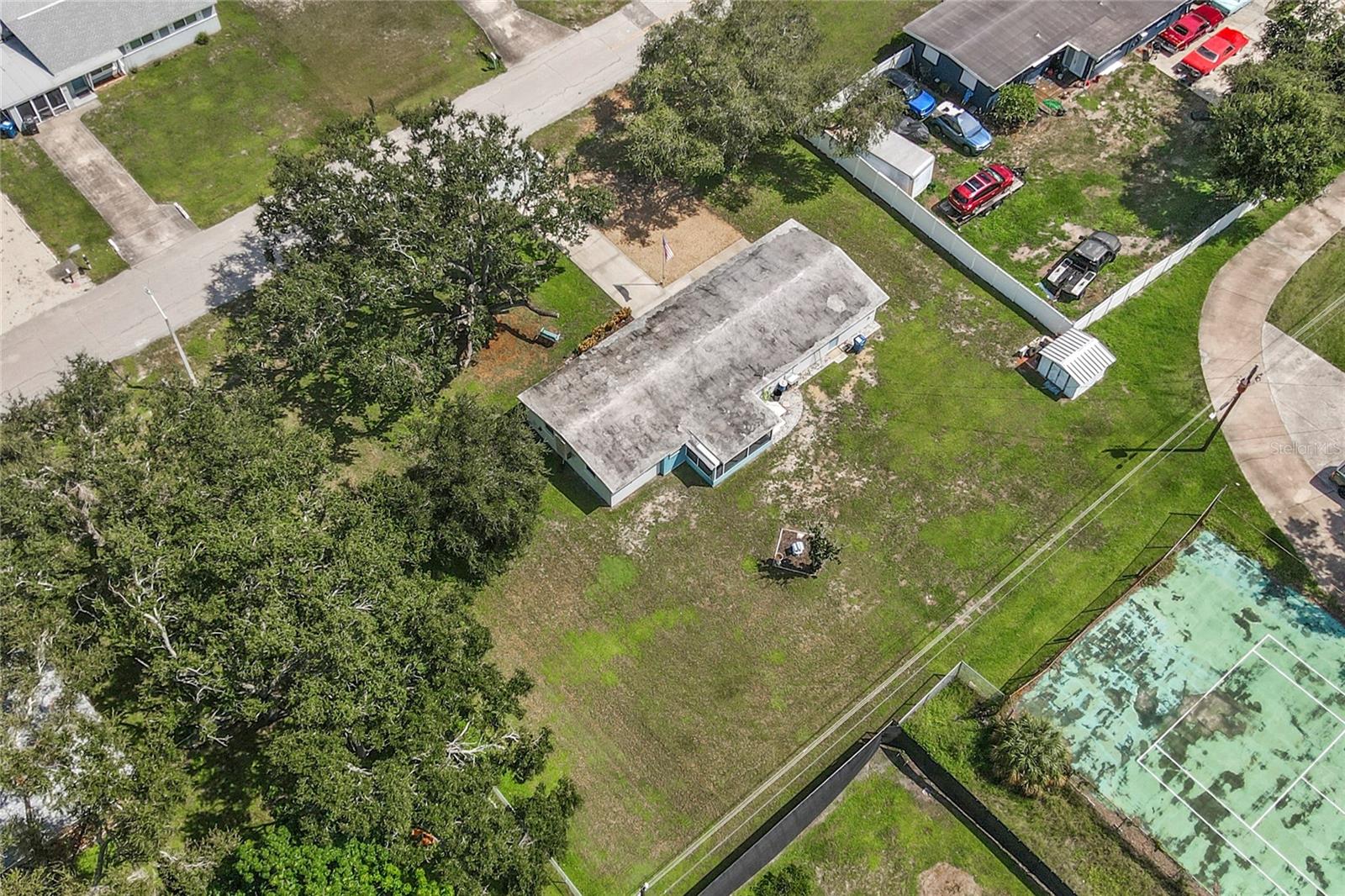 CEDAR MANOR - Residential