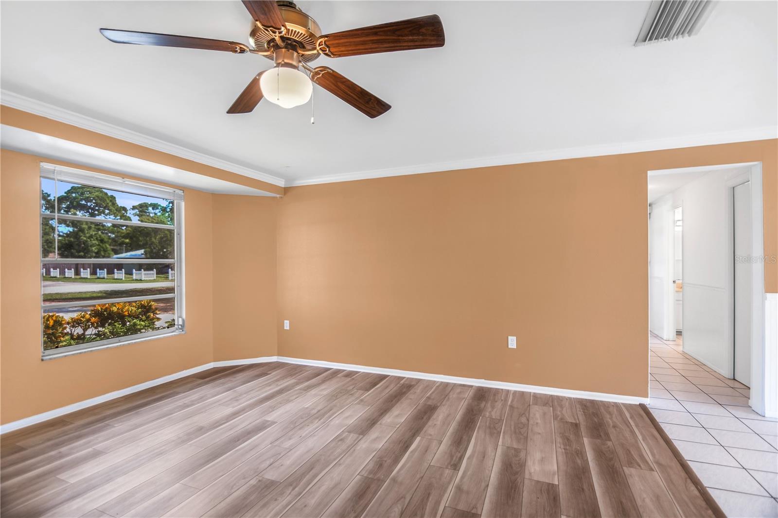 CEDAR MANOR - Residential