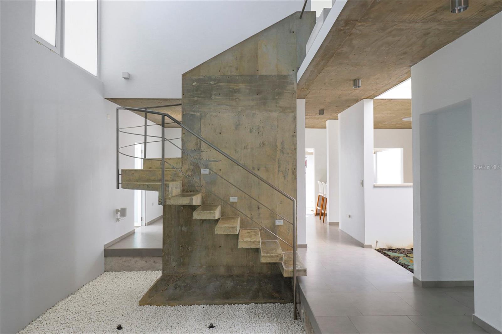 254 MANUEL F. ROSSY