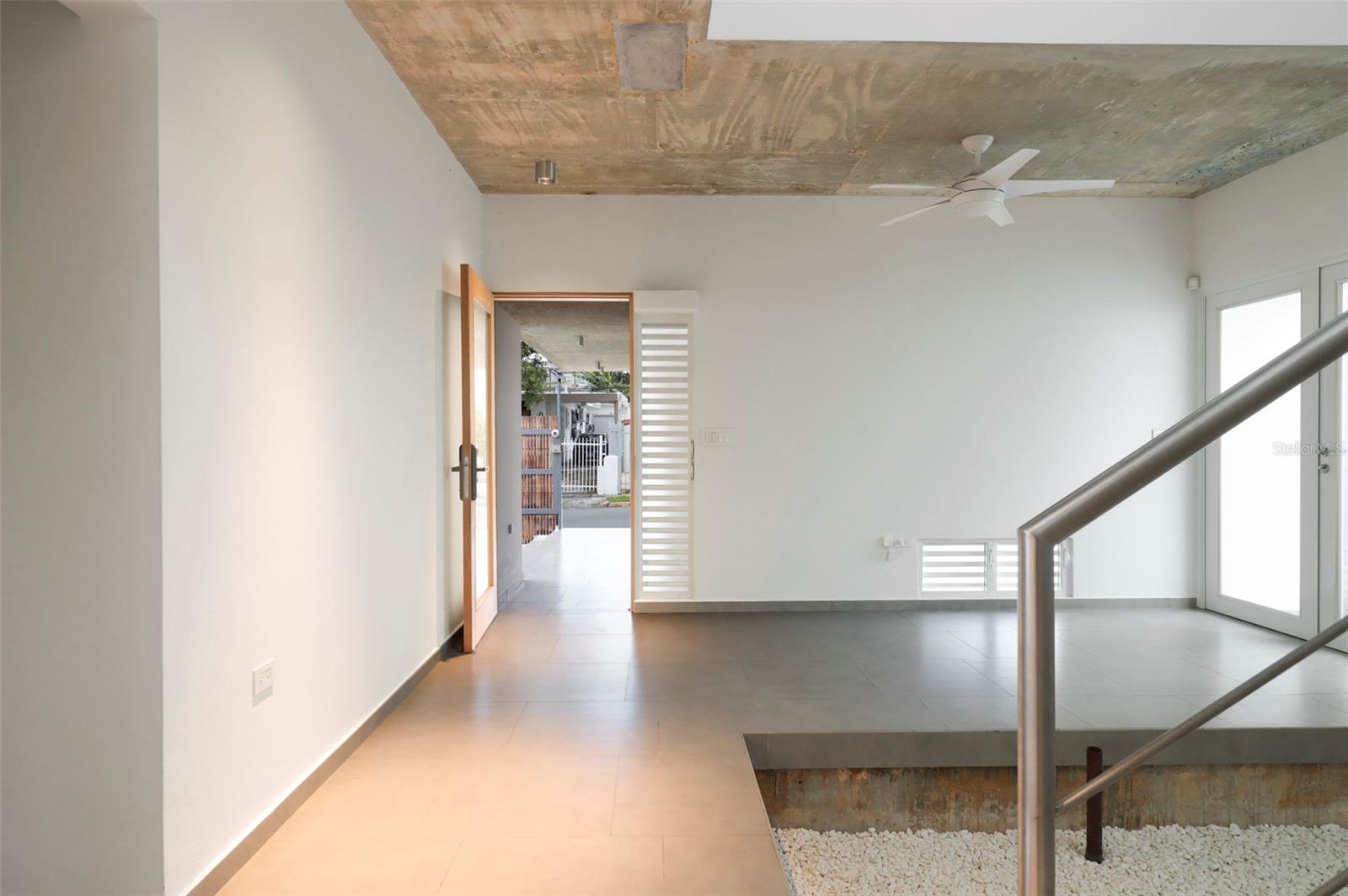 254 MANUEL F. ROSSY