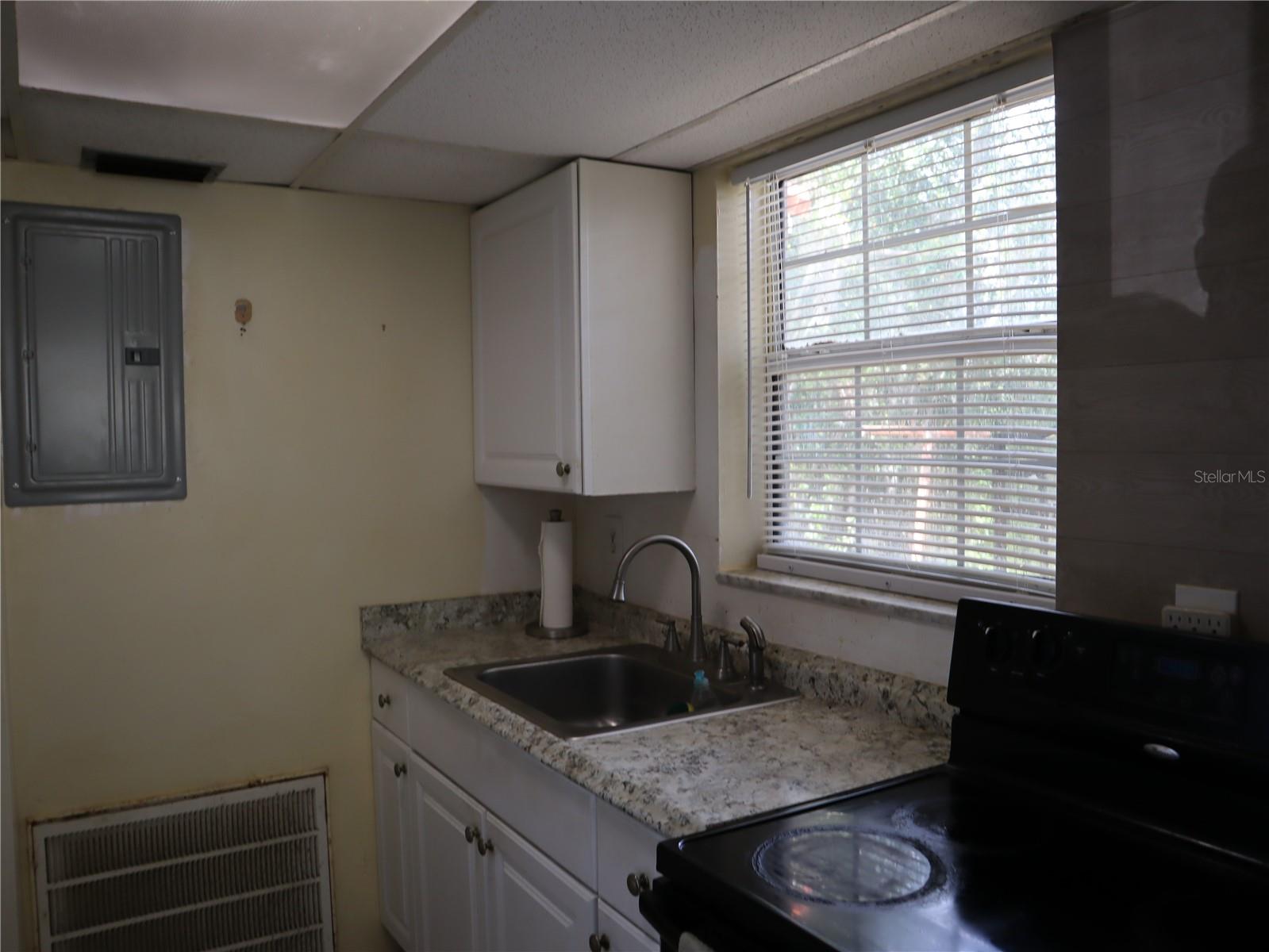 DELTONA LAKES UNIT 06 - Residential