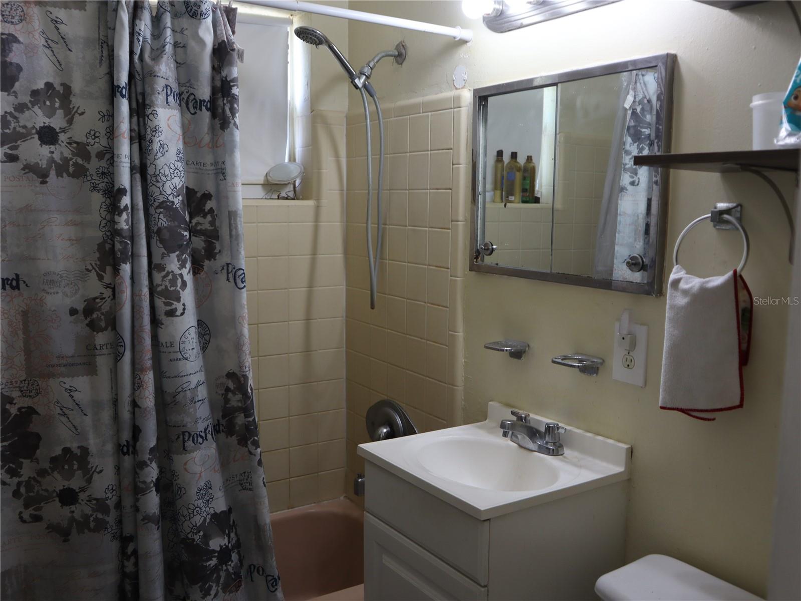 DELTONA LAKES UNIT 06 - Residential