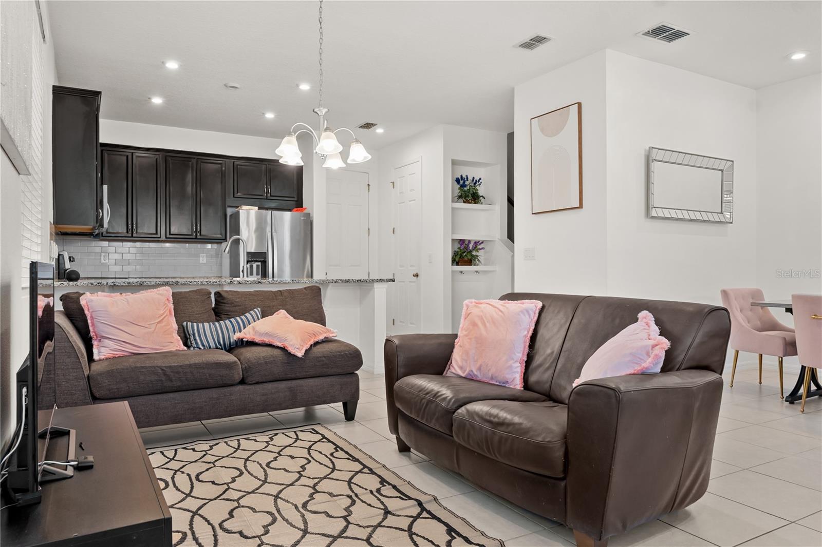 2276 CENTERRA LOOP