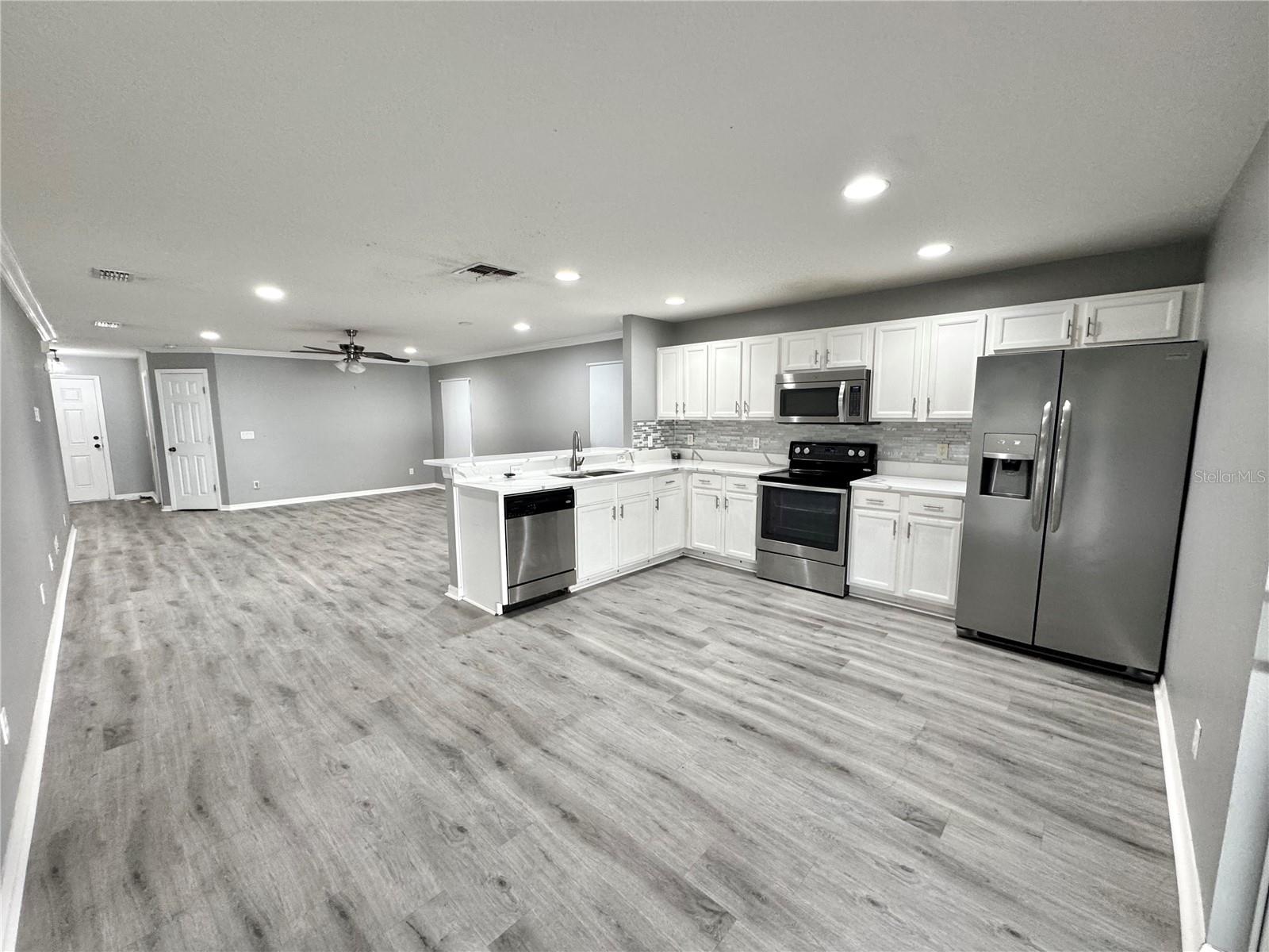 ROSEWOOD - Residential Lease