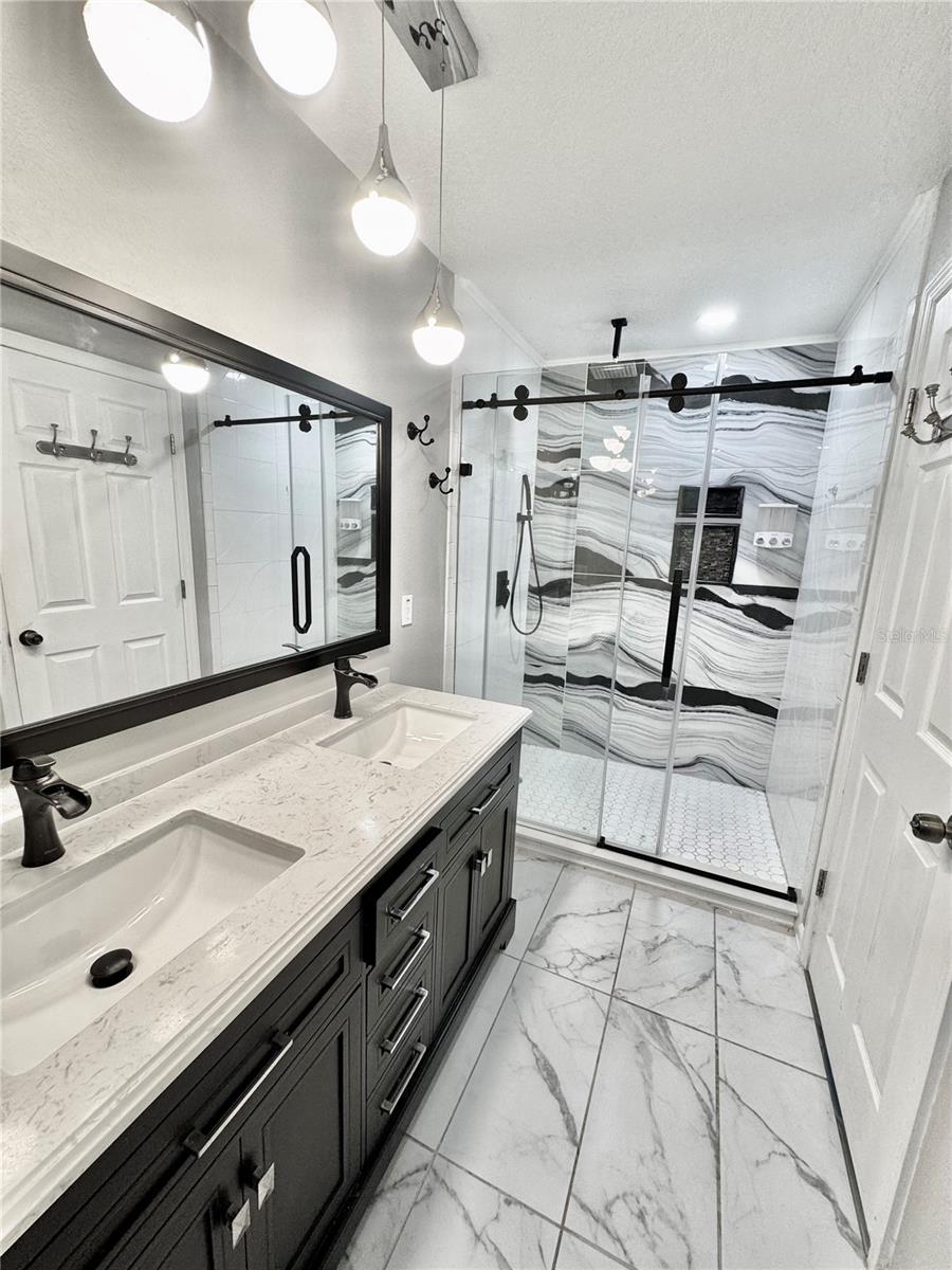 ROSEWOOD - Residential Lease