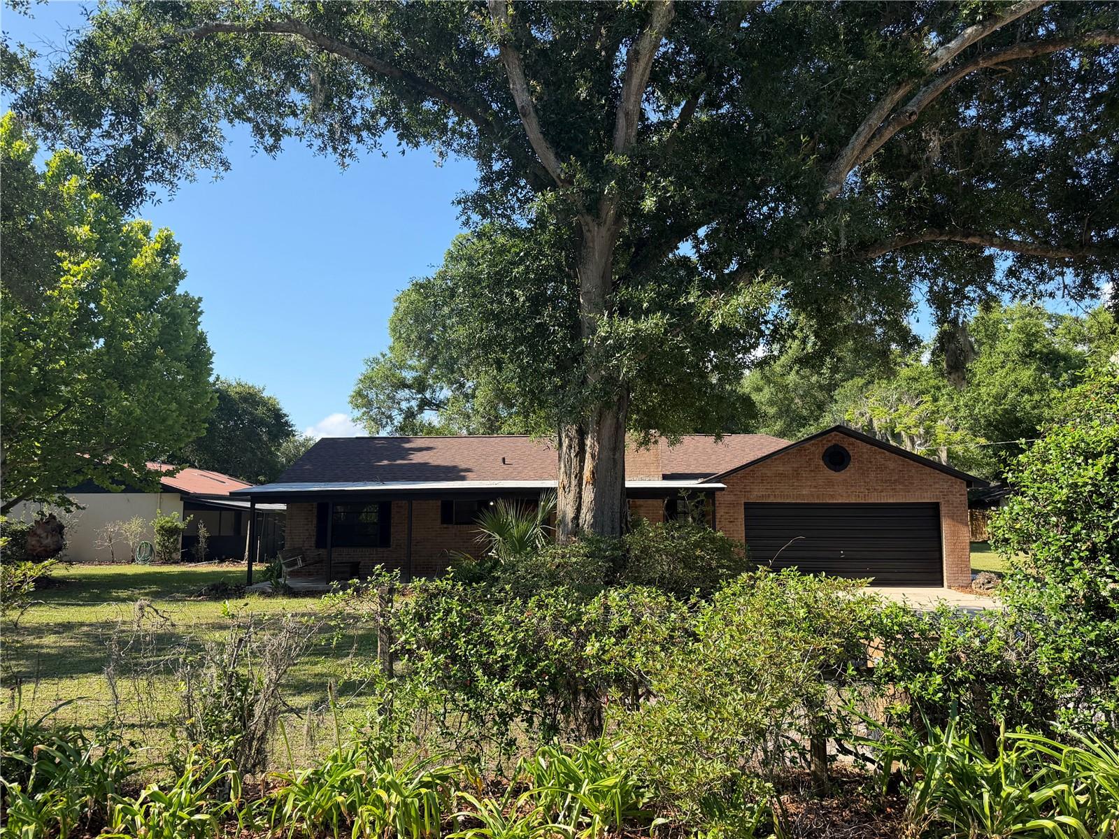 VALENCIA WOODS - Residential