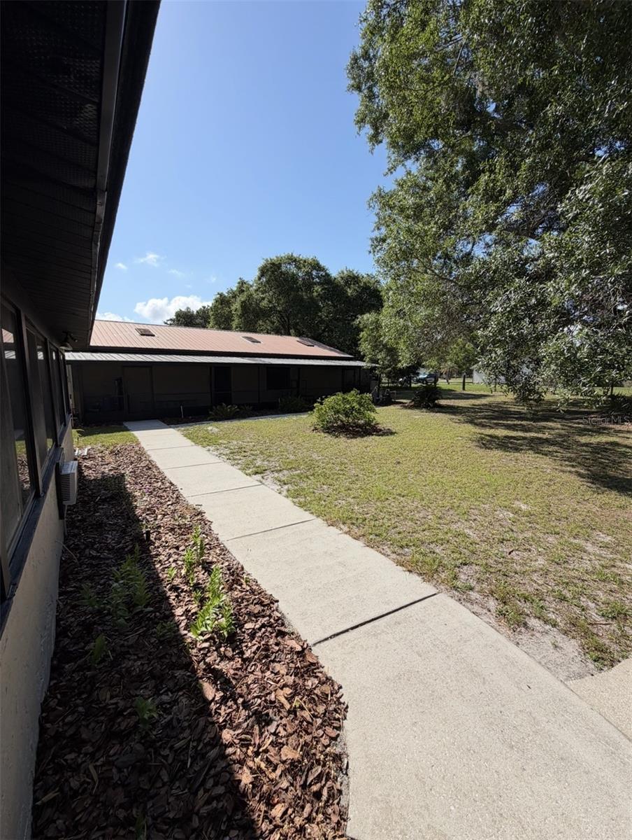 VALENCIA WOODS - Residential
