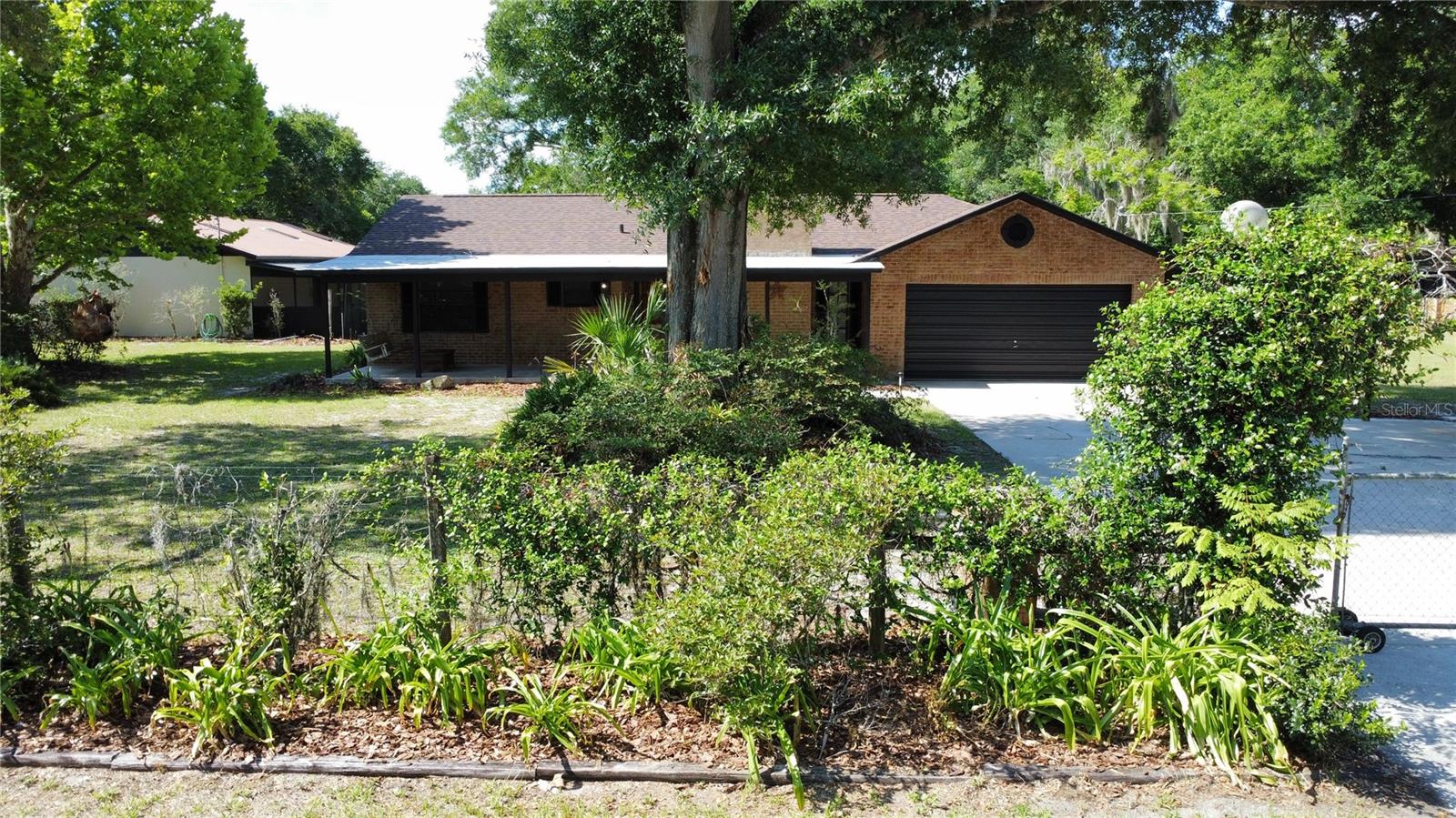 VALENCIA WOODS - Residential