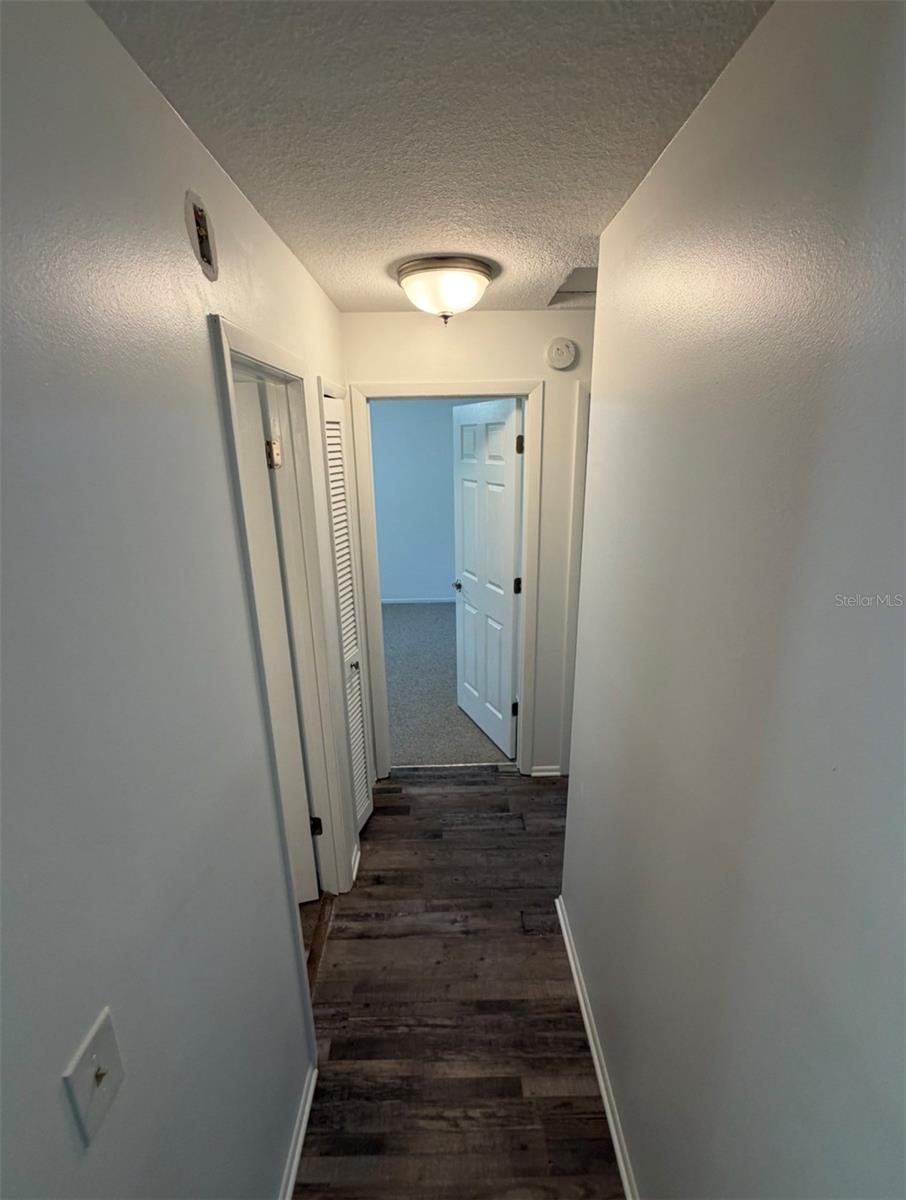 VALENCIA WOODS - Residential