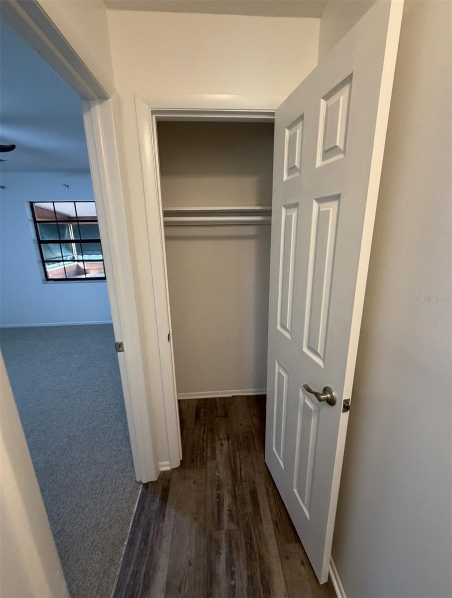 VALENCIA WOODS - Residential