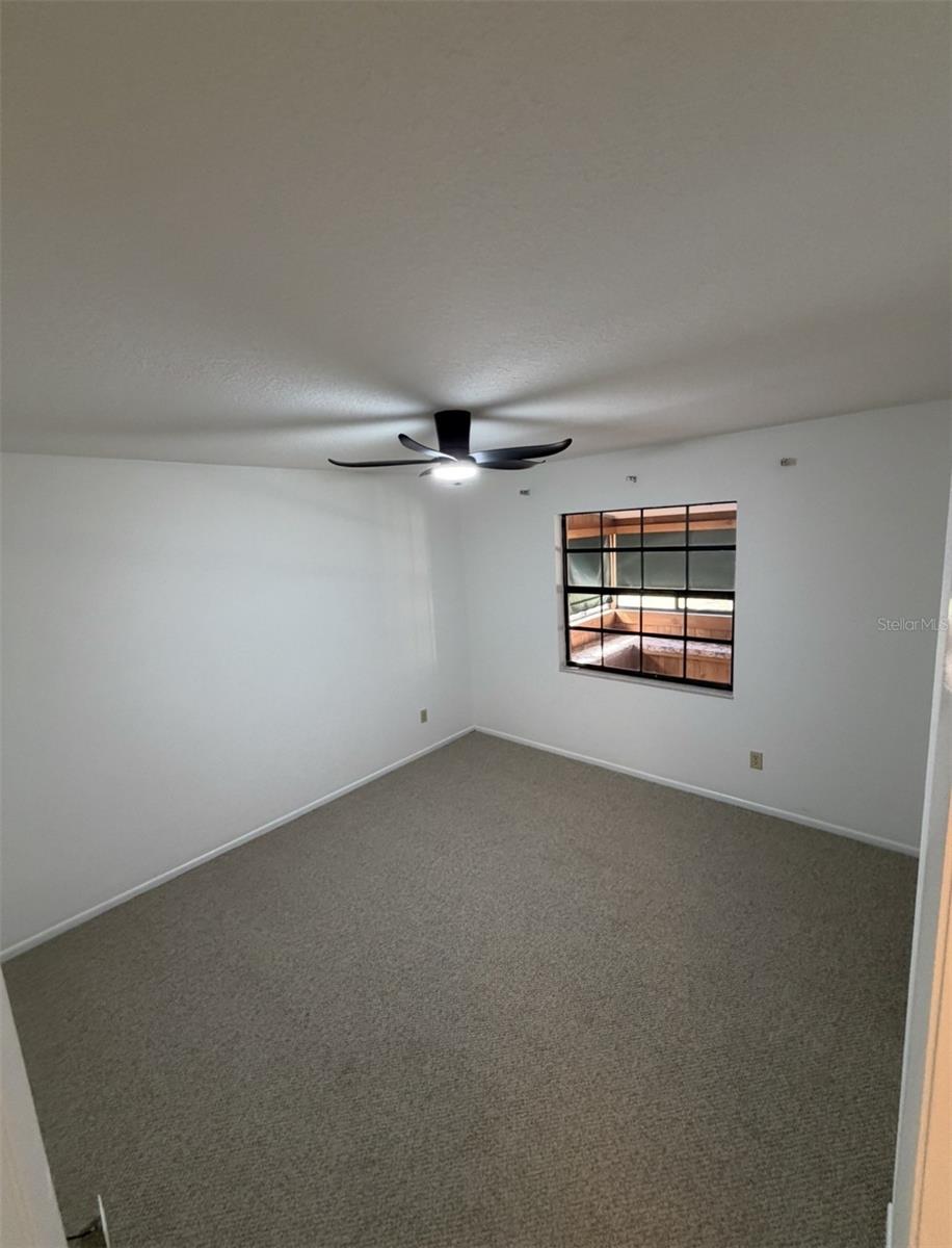 VALENCIA WOODS - Residential