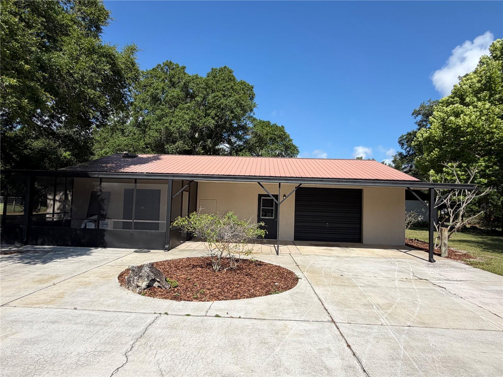 VALENCIA WOODS - Residential