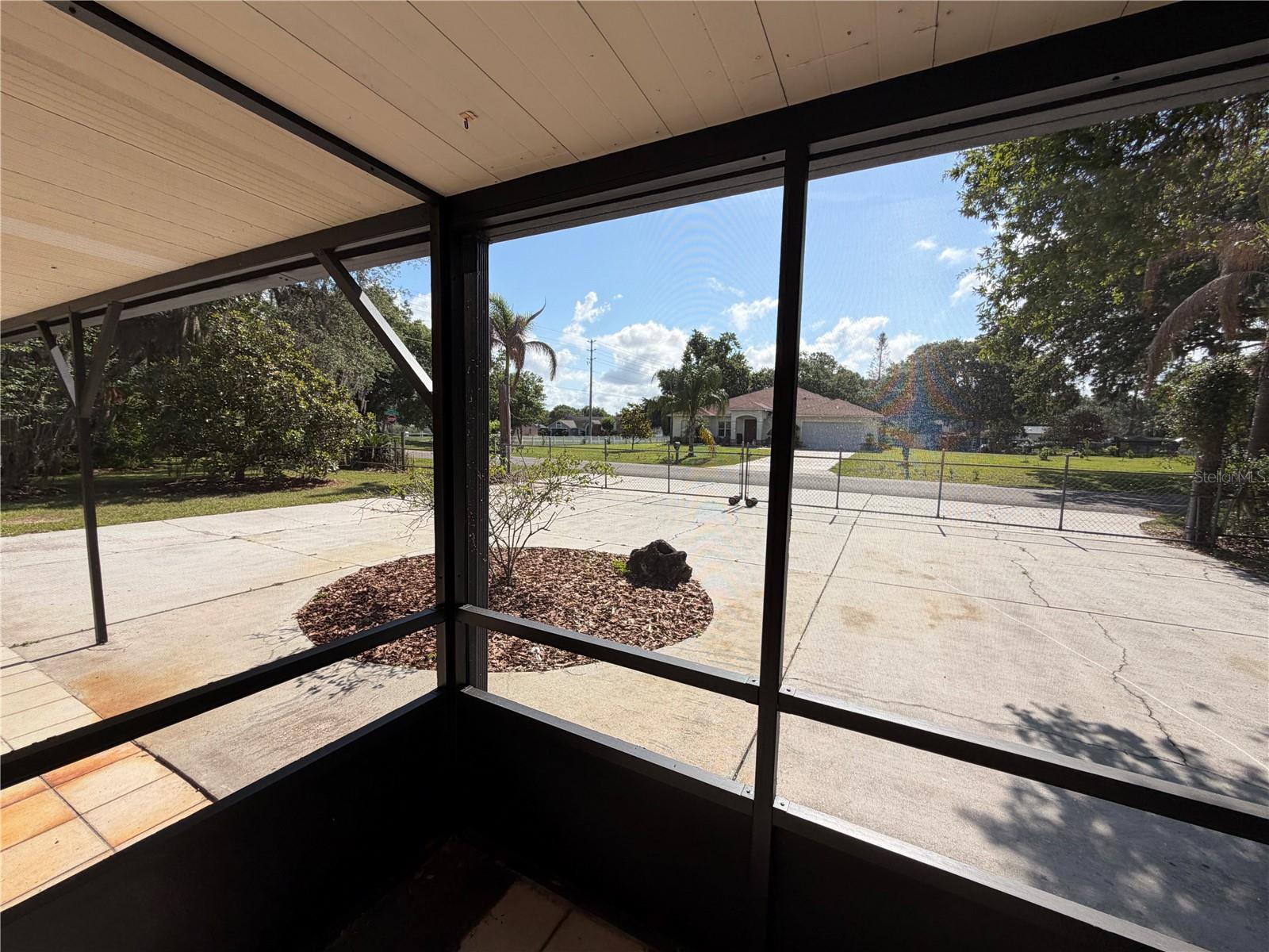 VALENCIA WOODS - Residential