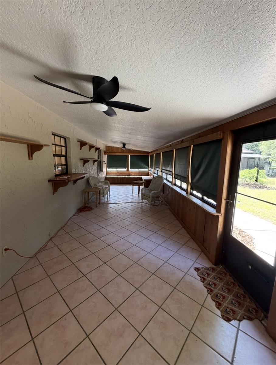VALENCIA WOODS - Residential