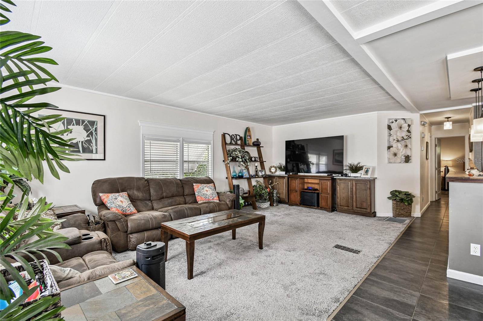 CASA LOMA MOBILEHOME - Residential