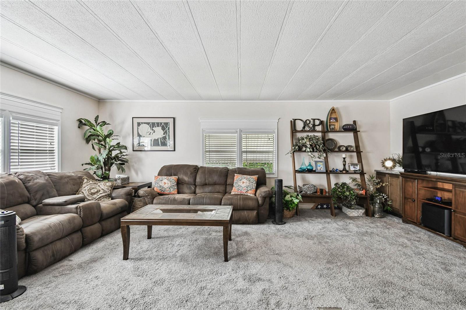 CASA LOMA MOBILEHOME - Residential