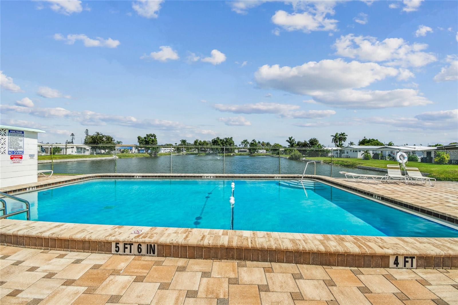 CASA LOMA MOBILEHOME - Residential