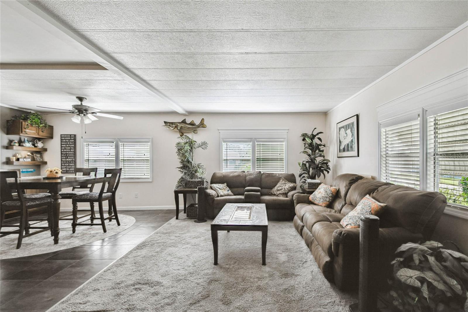 CASA LOMA MOBILEHOME - Residential