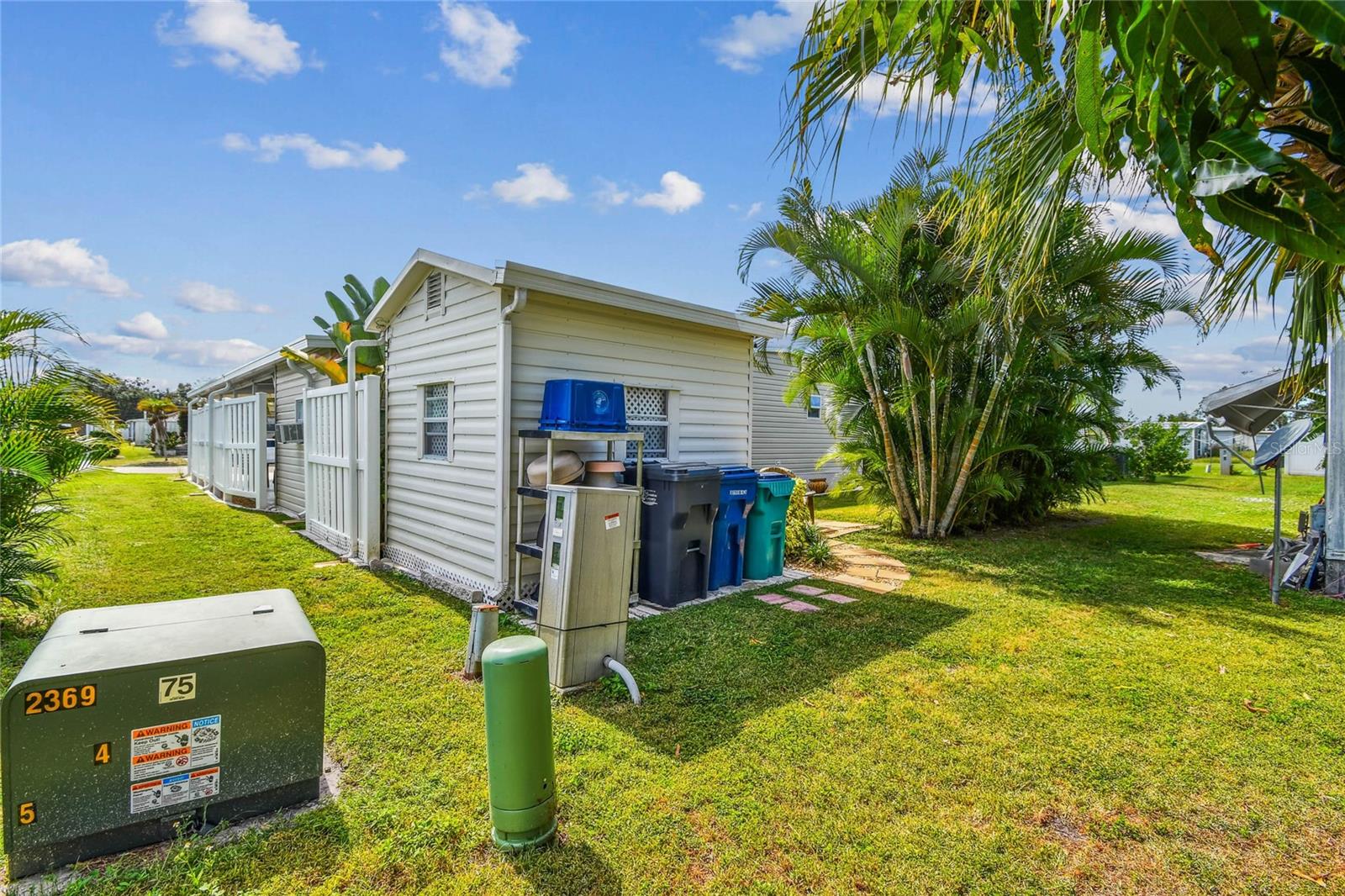 CASA LOMA MOBILEHOME - Residential