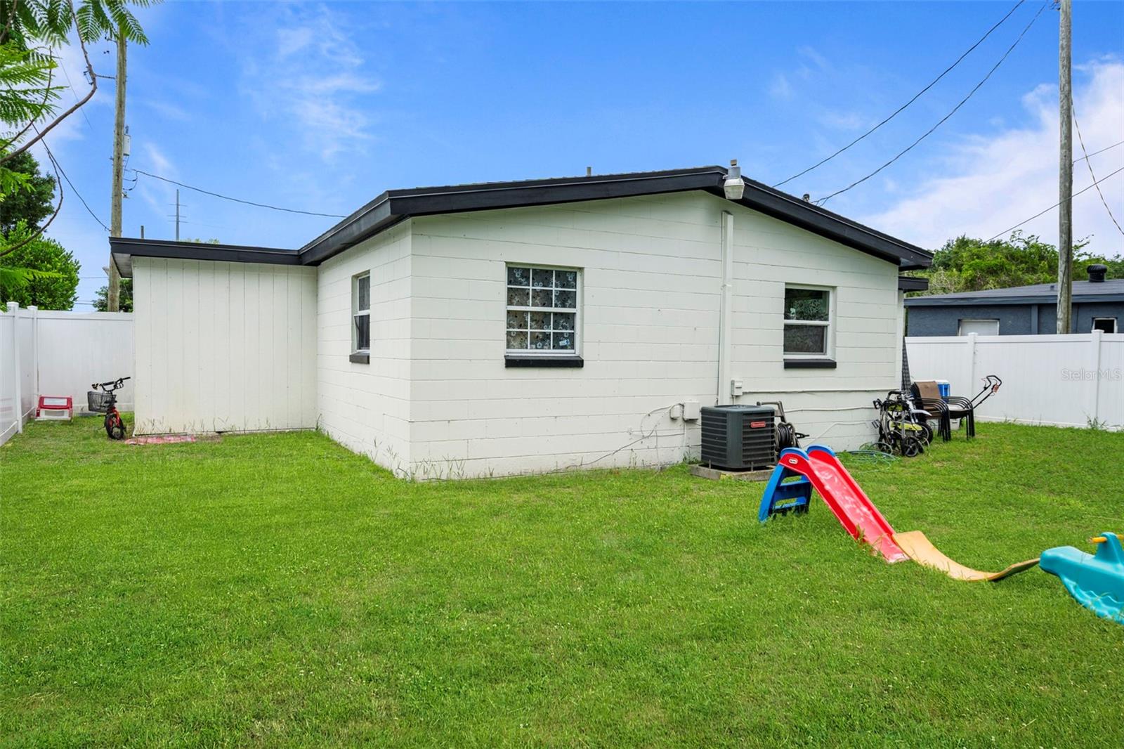 LAKE LAWNE SHORES - Residential