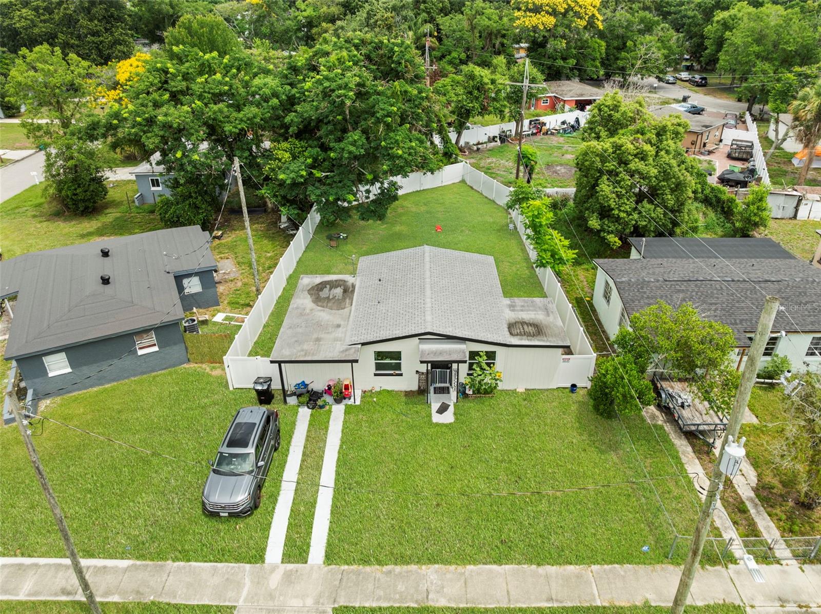 LAKE LAWNE SHORES - Residential