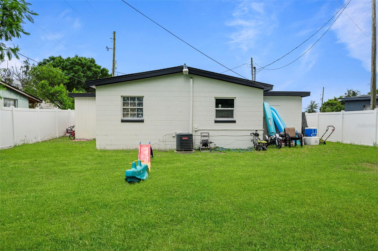 LAKE LAWNE SHORES - Residential