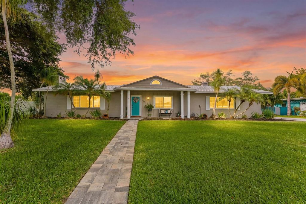 Photo of 5105 7th Avenue Drive W, Bradenton, FL 34209 (MLS # TB8506131)