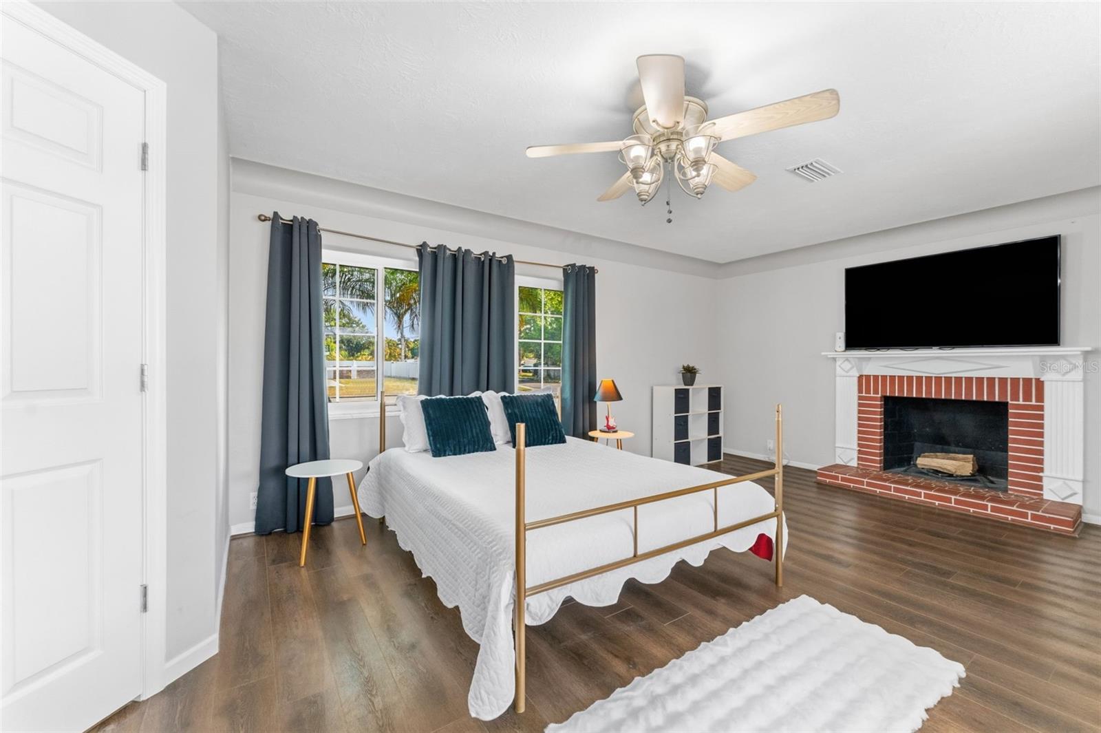FAIRWAY ACRES UNIT ONE - Residential