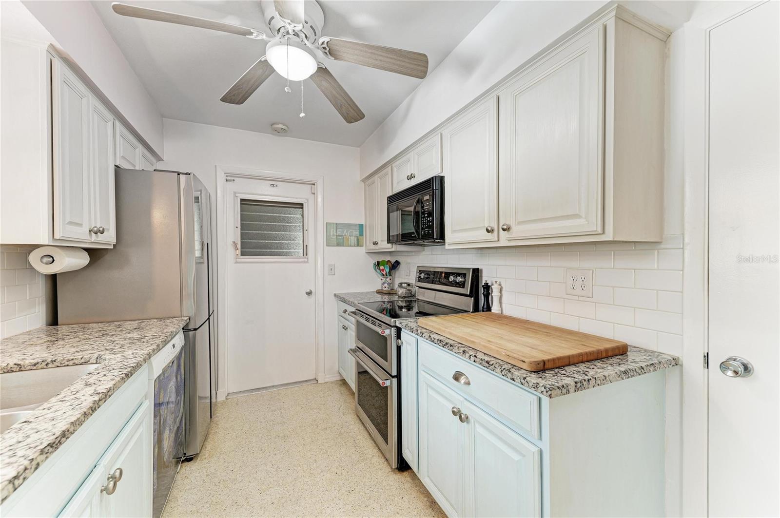 SOUTH VENICE - Residential