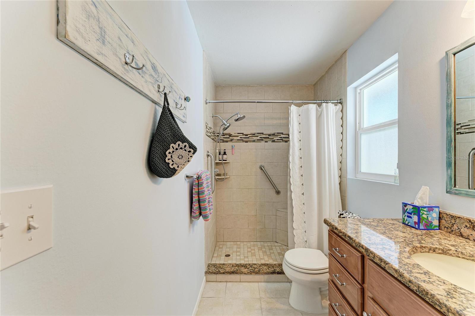 SOUTH VENICE - Residential