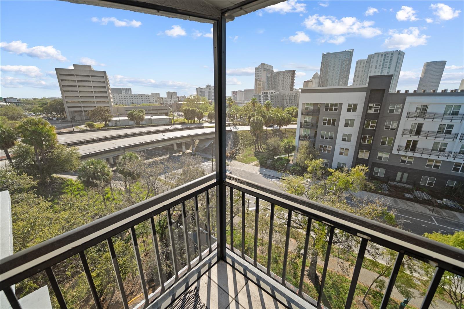 4YQ | ONE LAUREL PLACE A CONDOMINIUM - Residential