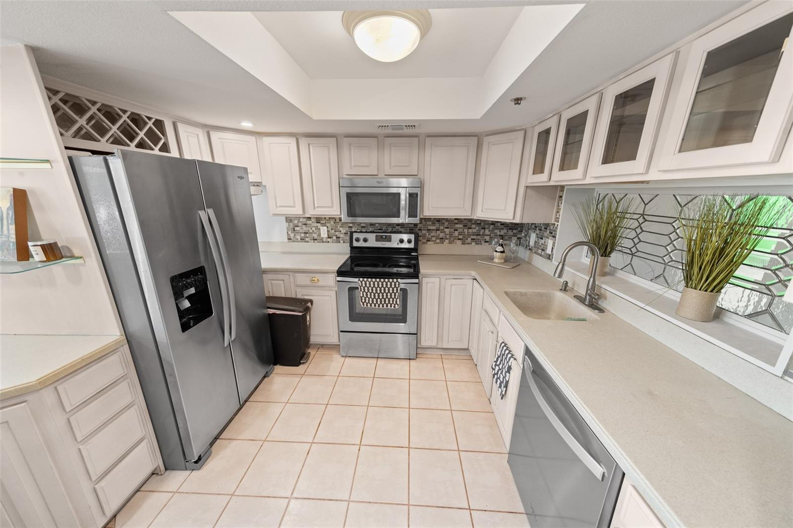 4YQ | ONE LAUREL PLACE A CONDOMINIUM - Residential