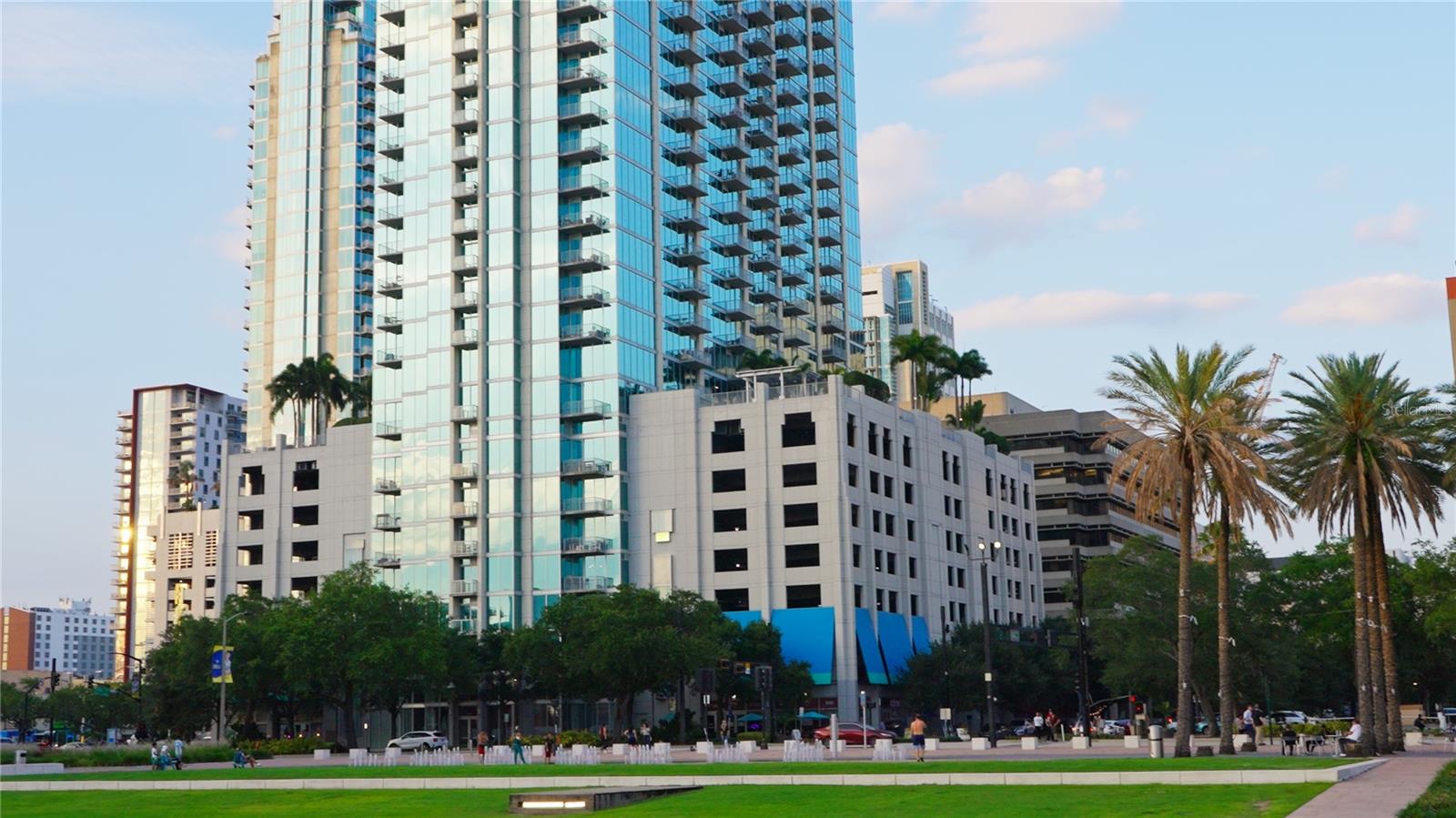 4YQ | ONE LAUREL PLACE A CONDOMINIUM - Residential