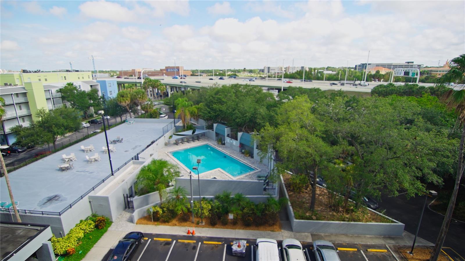 4YQ | ONE LAUREL PLACE A CONDOMINIUM - Residential