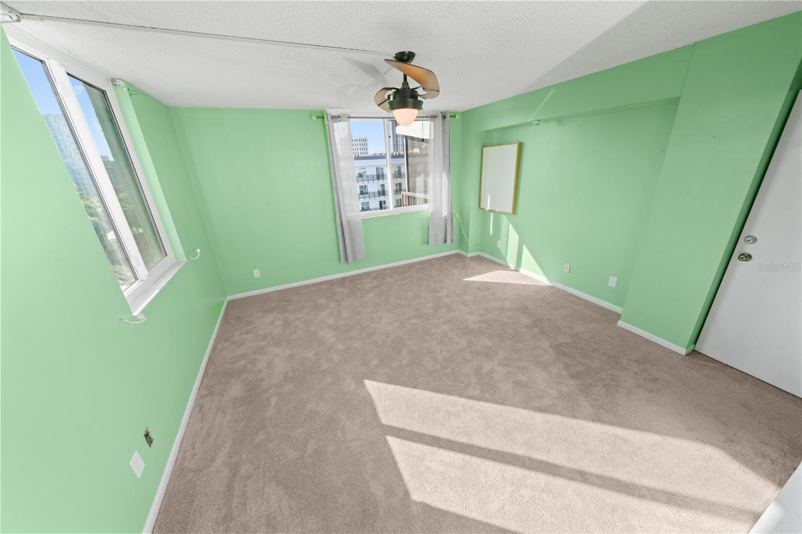 4YQ | ONE LAUREL PLACE A CONDOMINIUM - Residential