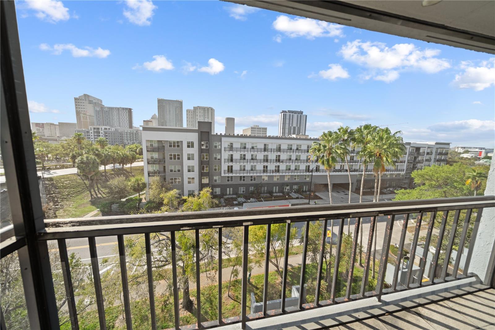 4YQ | ONE LAUREL PLACE A CONDOMINIUM - Residential