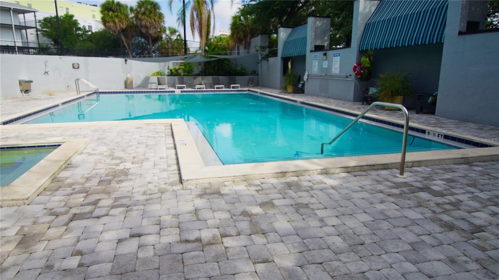 4YQ | ONE LAUREL PLACE A CONDOMINIUM - Residential