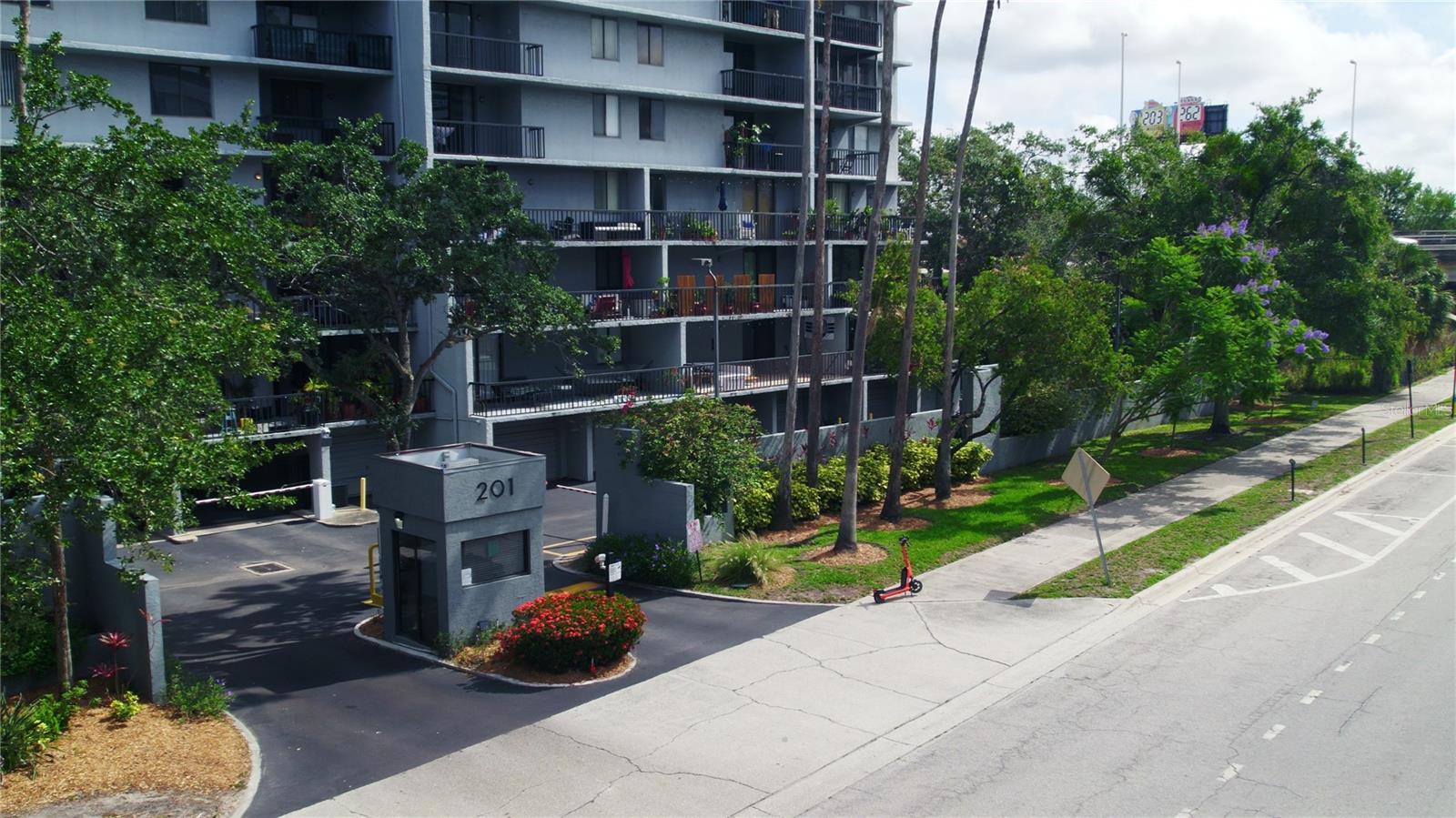 4YQ | ONE LAUREL PLACE A CONDOMINIUM - Residential