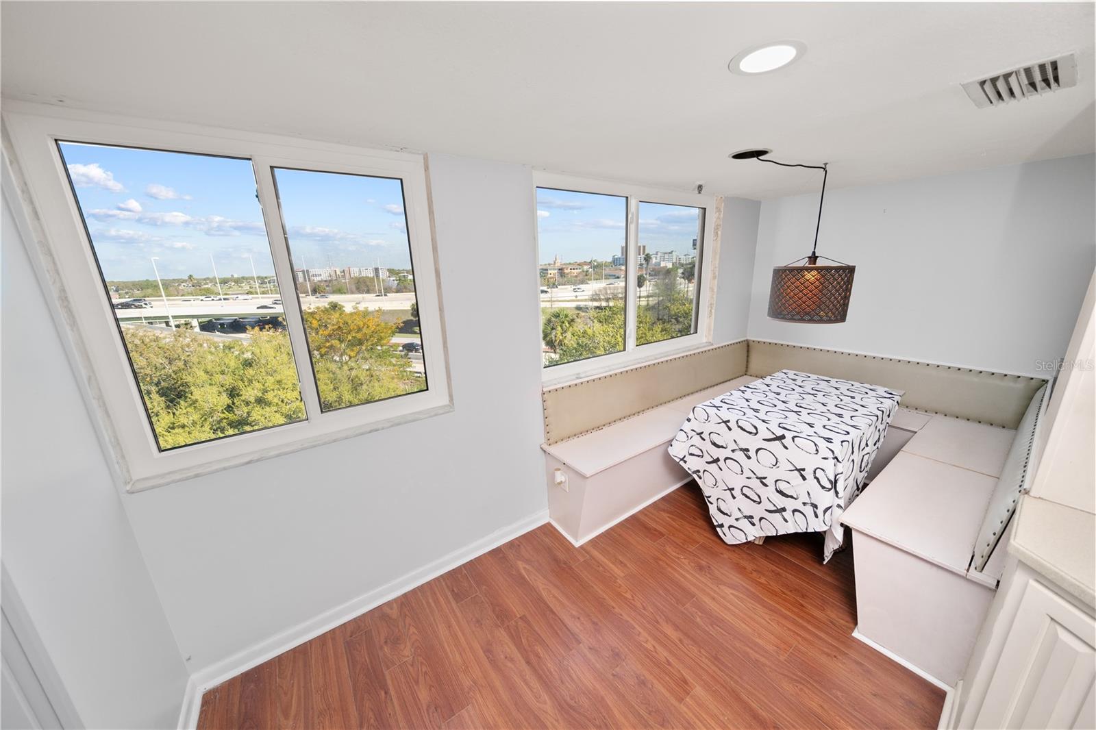 4YQ | ONE LAUREL PLACE A CONDOMINIUM - Residential