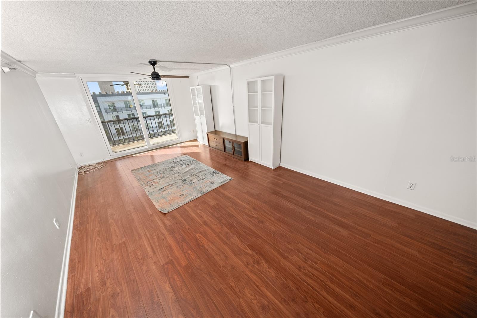 4YQ | ONE LAUREL PLACE A CONDOMINIUM - Residential